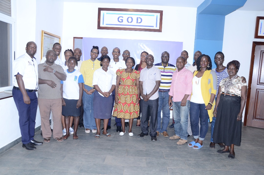 Tomosi Signs Off 20th Anniversary In Style Tomosi Signs Off 20th Anniversary In Style