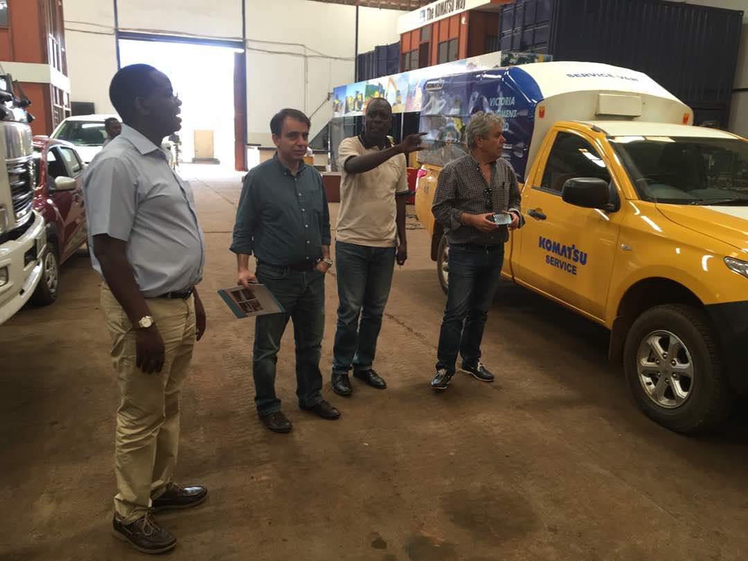 Tomosi Construction Meets Mantrac, Komatsu Tomosi Construction Meets Mantrac, Komatsu